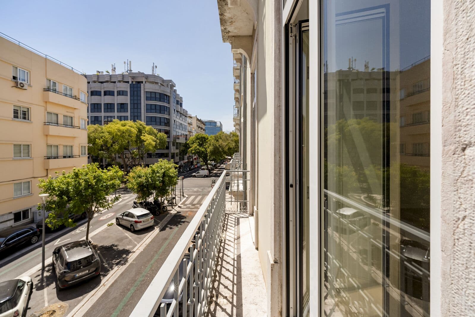 Apartamento T1 com estacionamento, Arroios, Lisboa - Imagem 1