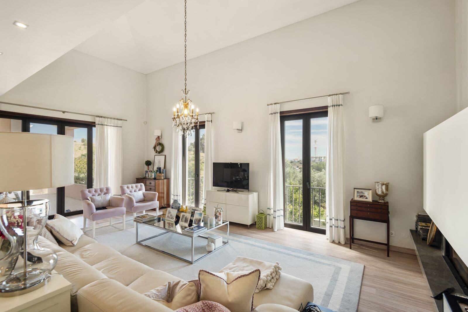 Moradia Isolada T5 + 1 com jardim, São João da Talha, Loures - Imagem 13