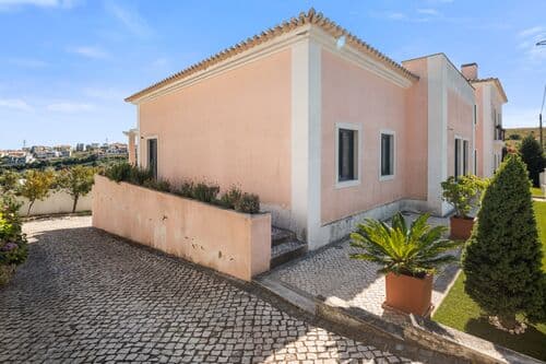 PF41329 - Moradia Isolada T5 + 1 com jardim, São João da Talha, Loures - Imagem 45