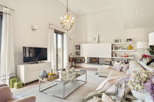 PF41329 - Moradia Isolada T5 + 1 com jardim, São João da Talha, Loures - Imagem 12