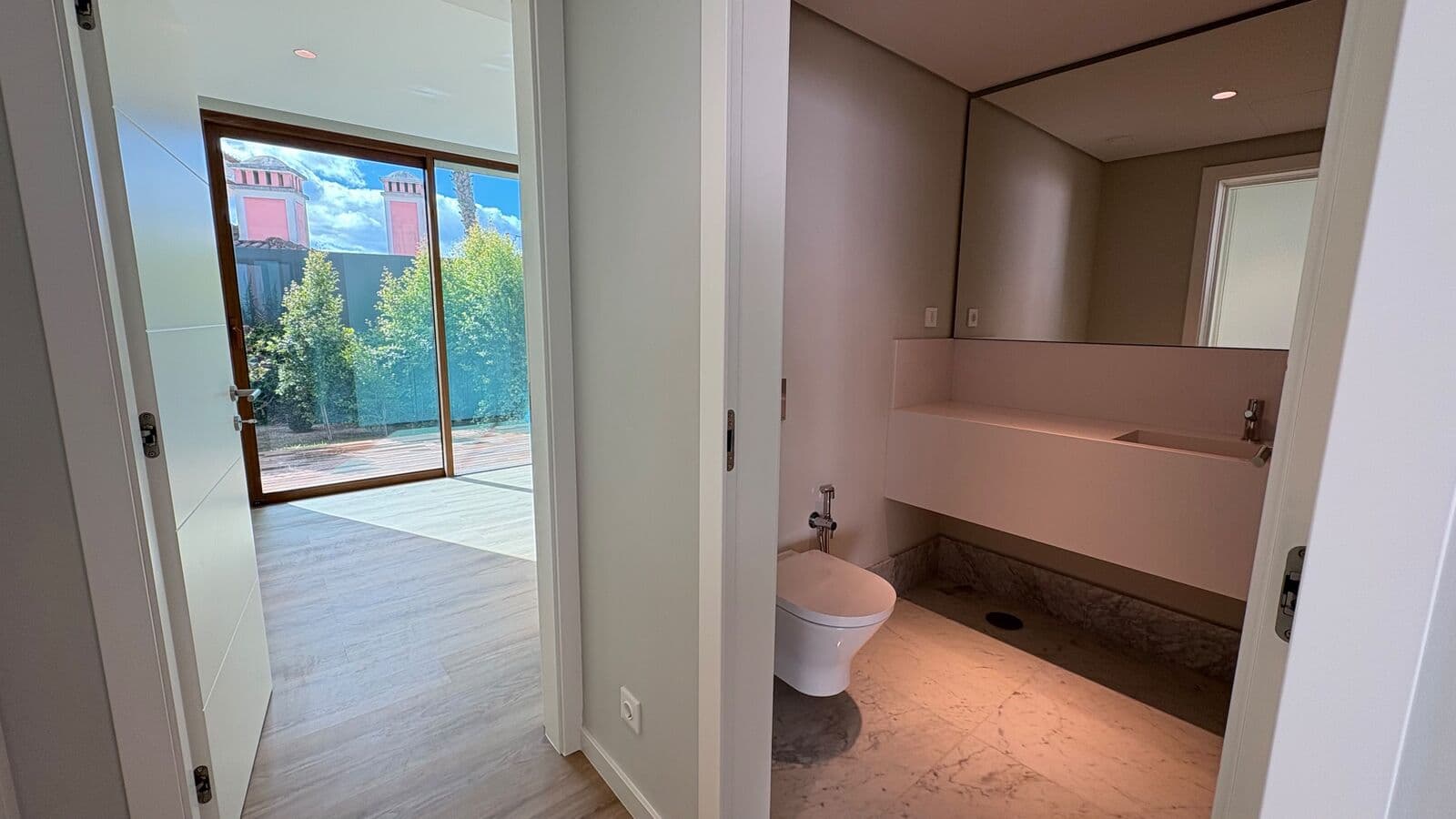 Moradia T4 com piscina - Imagem 11