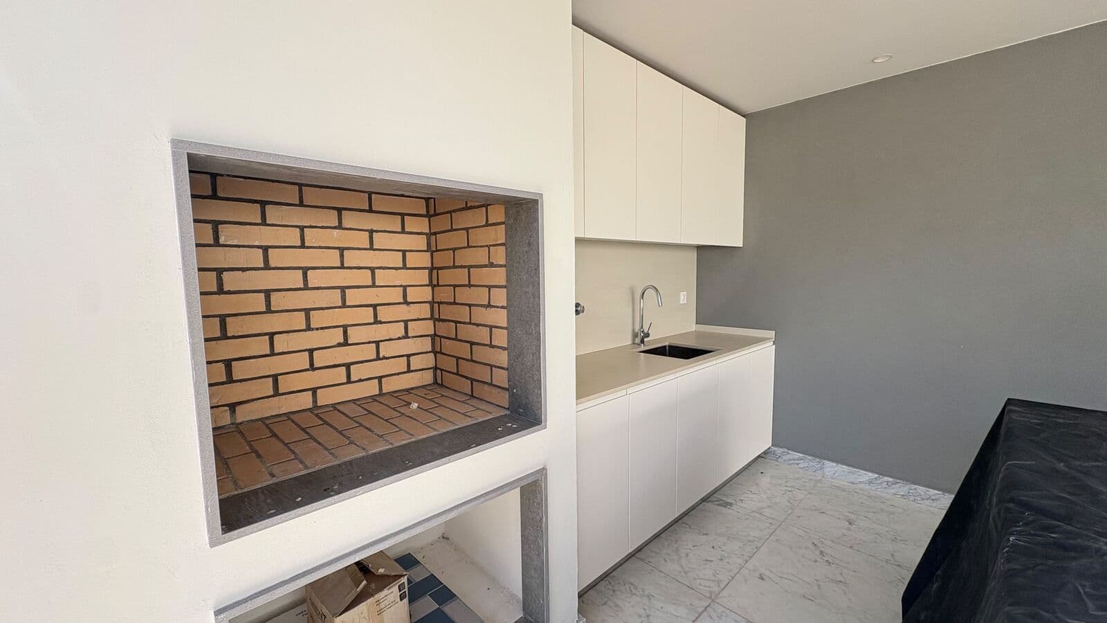 Moradia T4 com piscina - Imagem 17