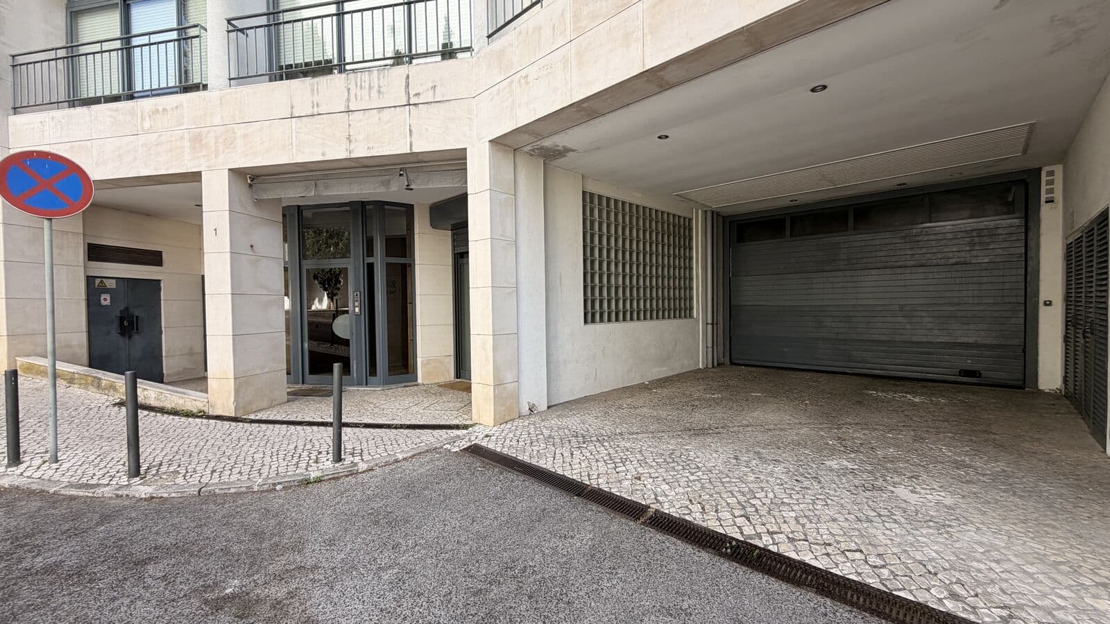 Apartamento T1 com estacionamento, Campolide, Lisboa - Imagem 35