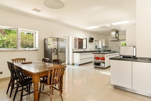 PF41352 - 4 Bedroom House with swimming pool, Sintra - Image 23