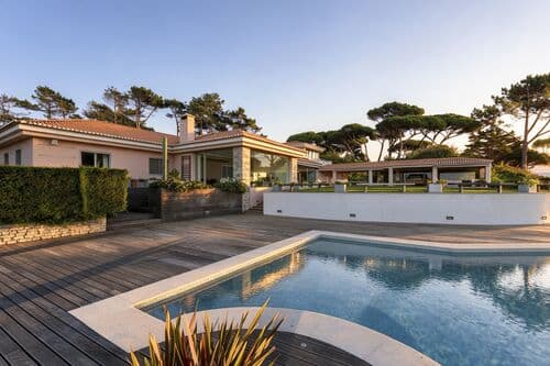PF41352 - 4 Bedroom House with swimming pool, Sintra - Image 8