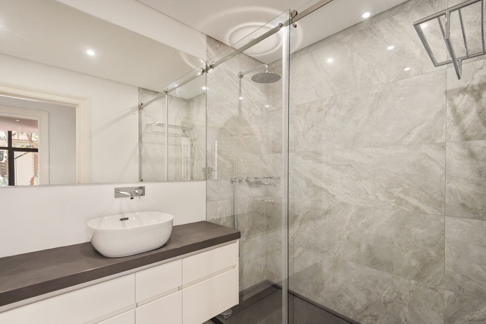 4 Bedroom Apartment with parking, Monte Estoril, Cascais - Image 17