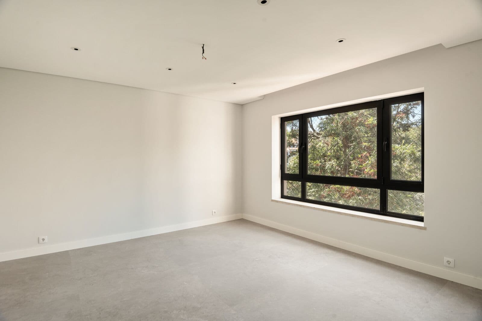 4 Bedroom Apartment with parking, Monte Estoril, Cascais - Image 7