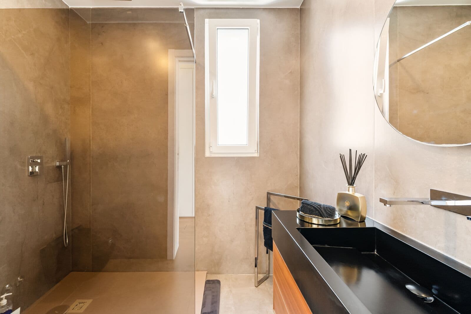 Moradia Isolada T3 + 1 com piscina, Aroeira, Almada - Imagem 19