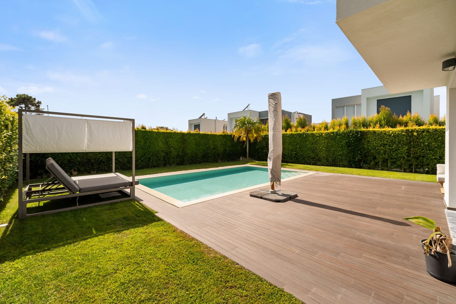 Moradia Isolada T3 + 1 com piscina, Aroeira, Almada - Imagem 29