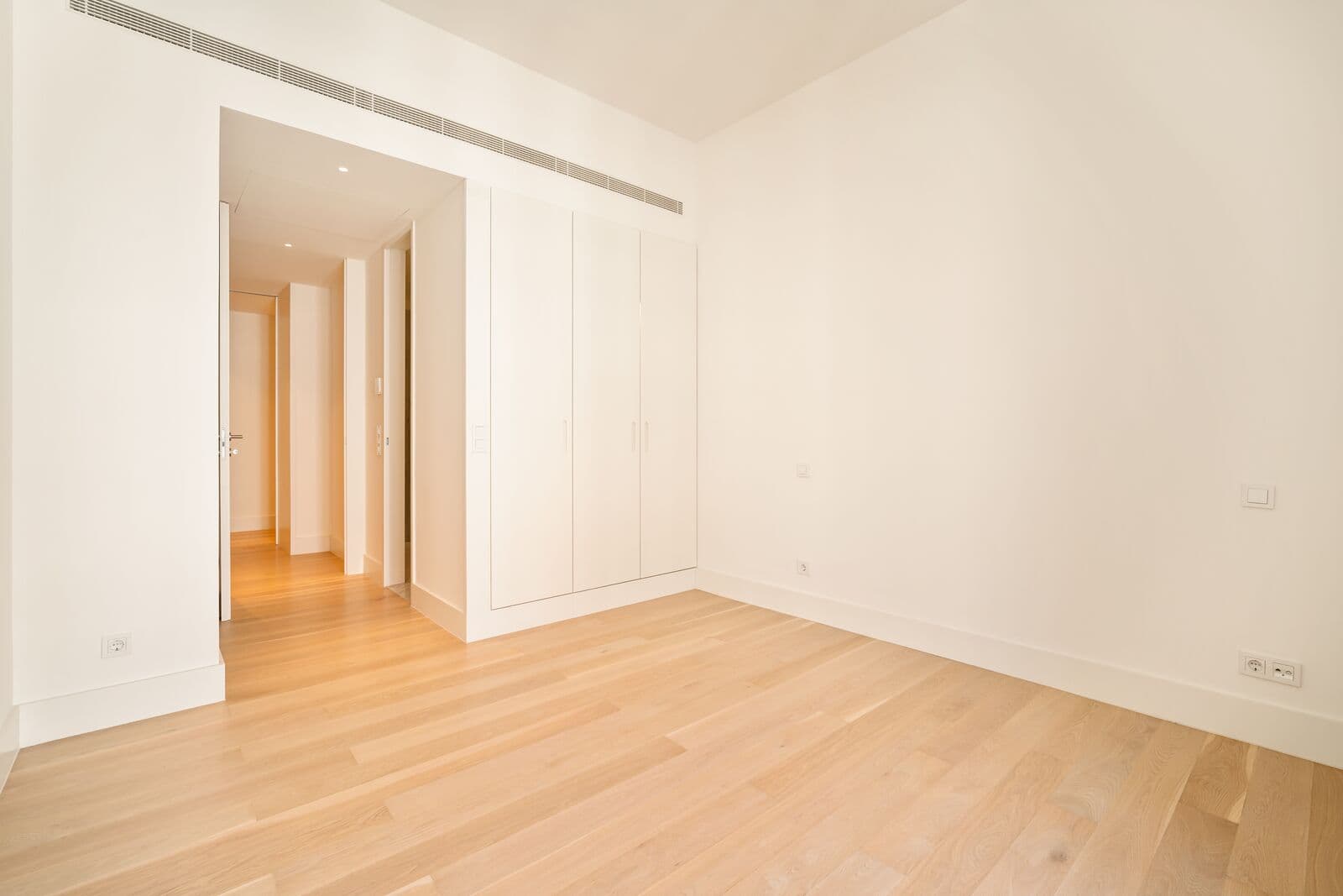 2 Bedroom Apartment new, Chiado, Lisboa - Image 10
