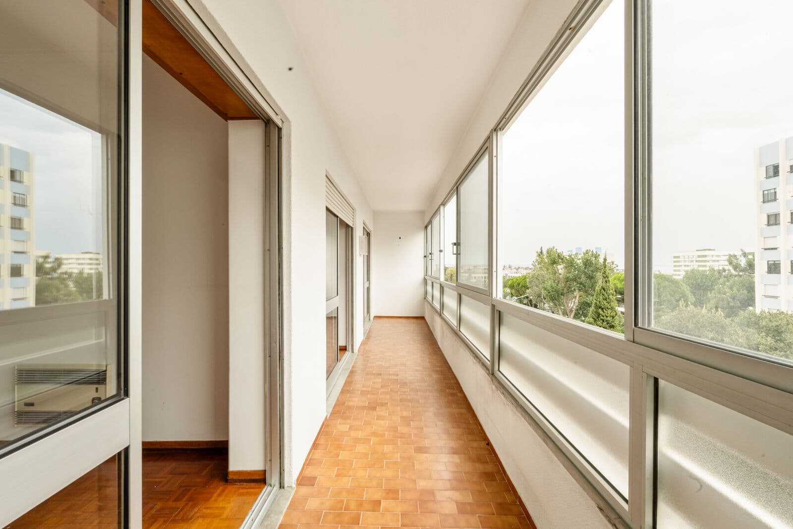 Apartamento T2 com vista, Quinta do Marquês, Oeiras - Imagem 9