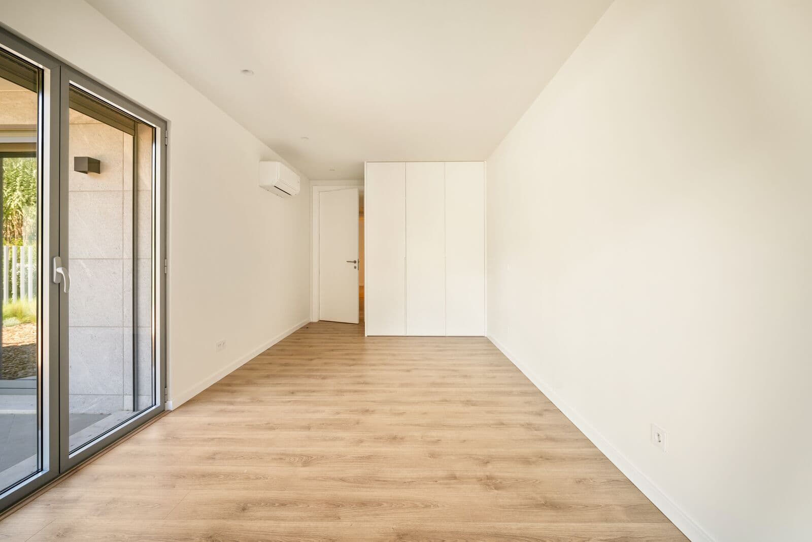 3 Bedroom Apartment with garden, Lumiar, Lisboa - Image 2