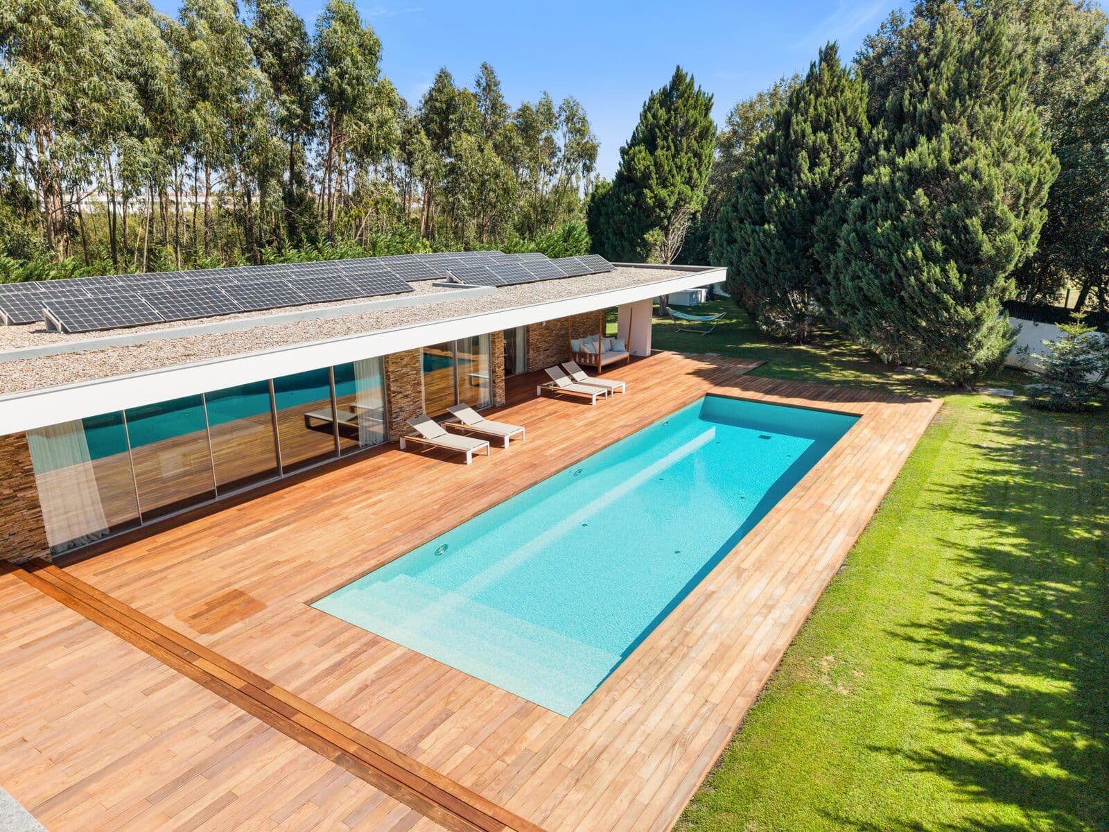 Moradia Isolada T5 + 2 com jardim, Quinta da Beloura, Sintra - Imagem 3