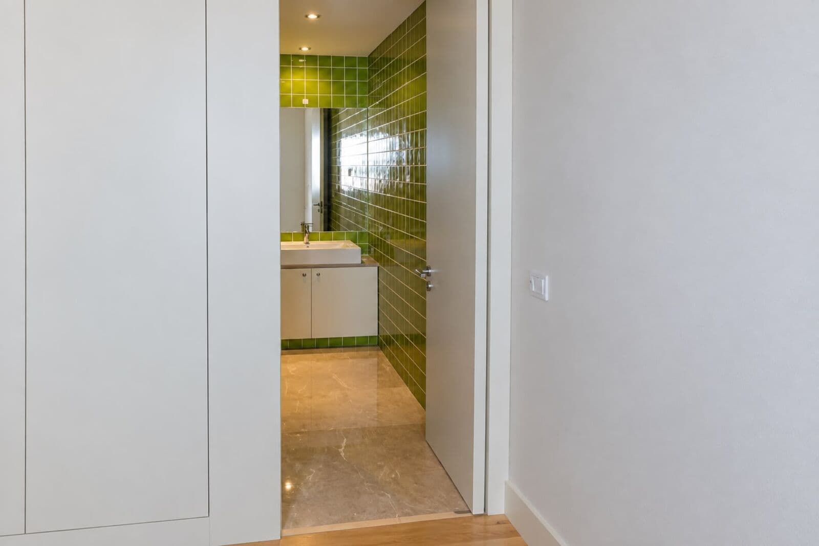 Appartement 5 pièces avec parking, Areeiro, Lisboa - Image 16