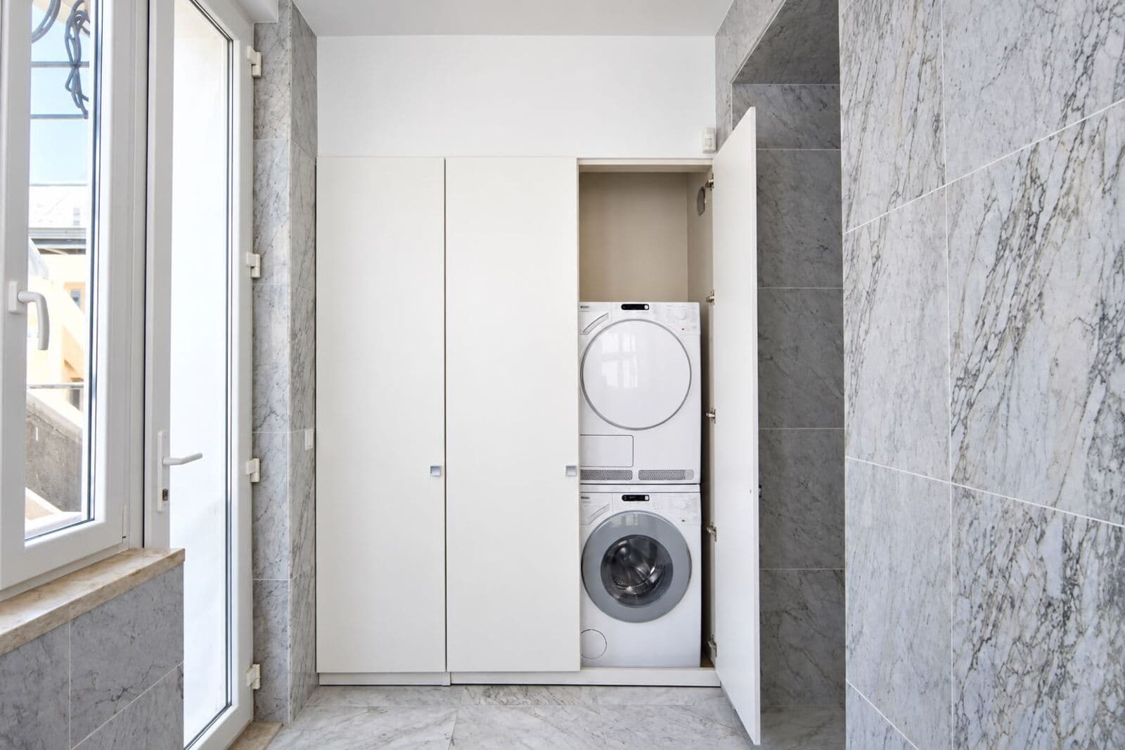 Appartement 5 pièces avec parking, Areeiro, Lisboa - Image 35