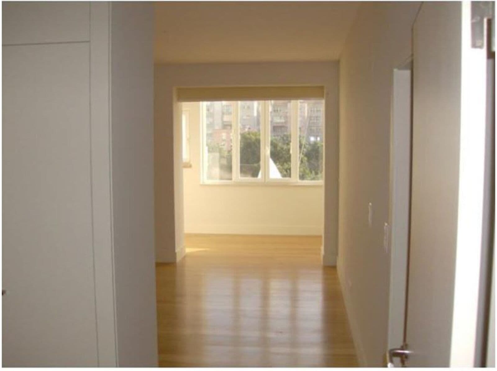Apartamento T4 com estacionamento, Areeiro, Lisboa - Imagem 44