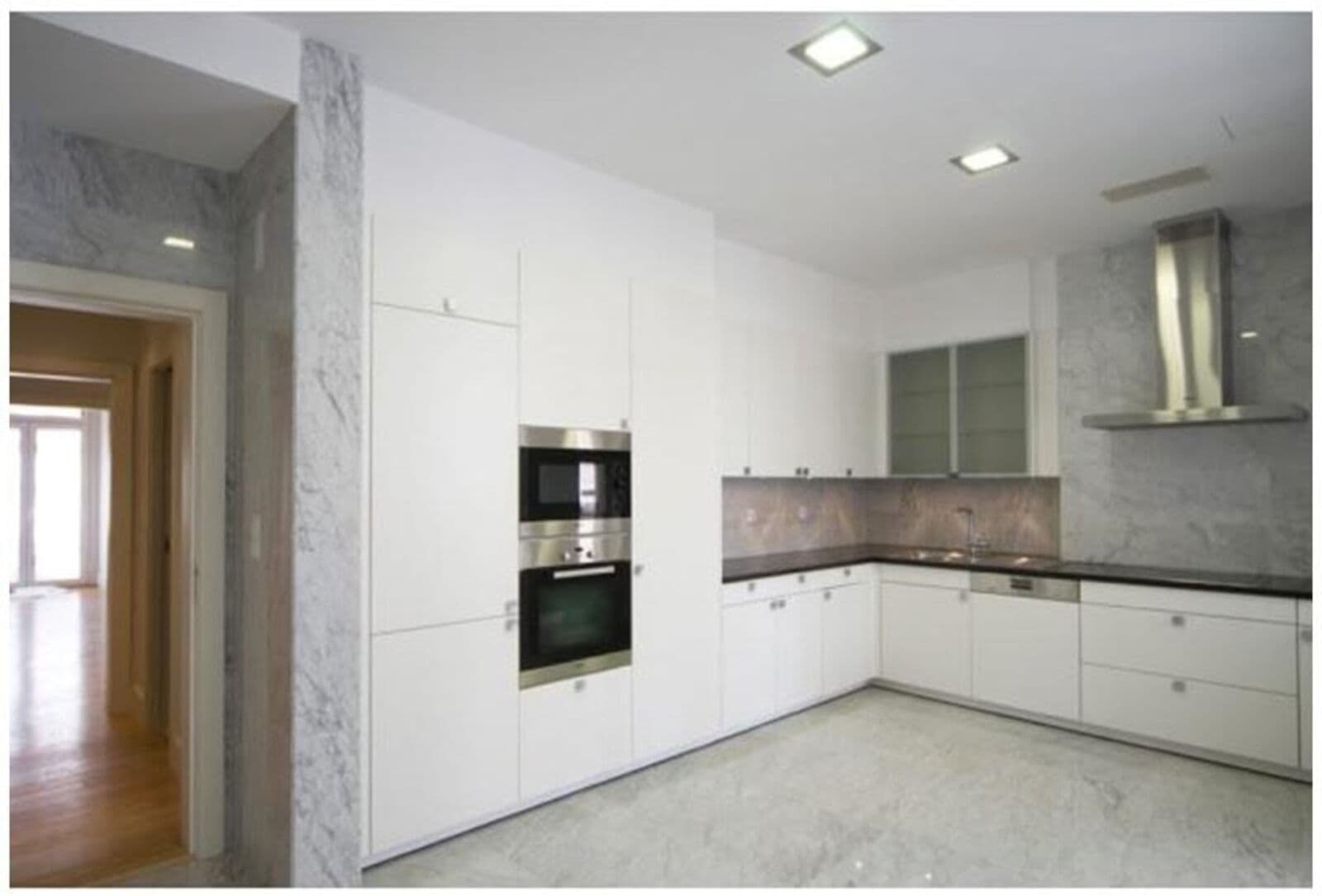 Appartement 5 pièces avec parking, Areeiro, Lisboa - Image 28