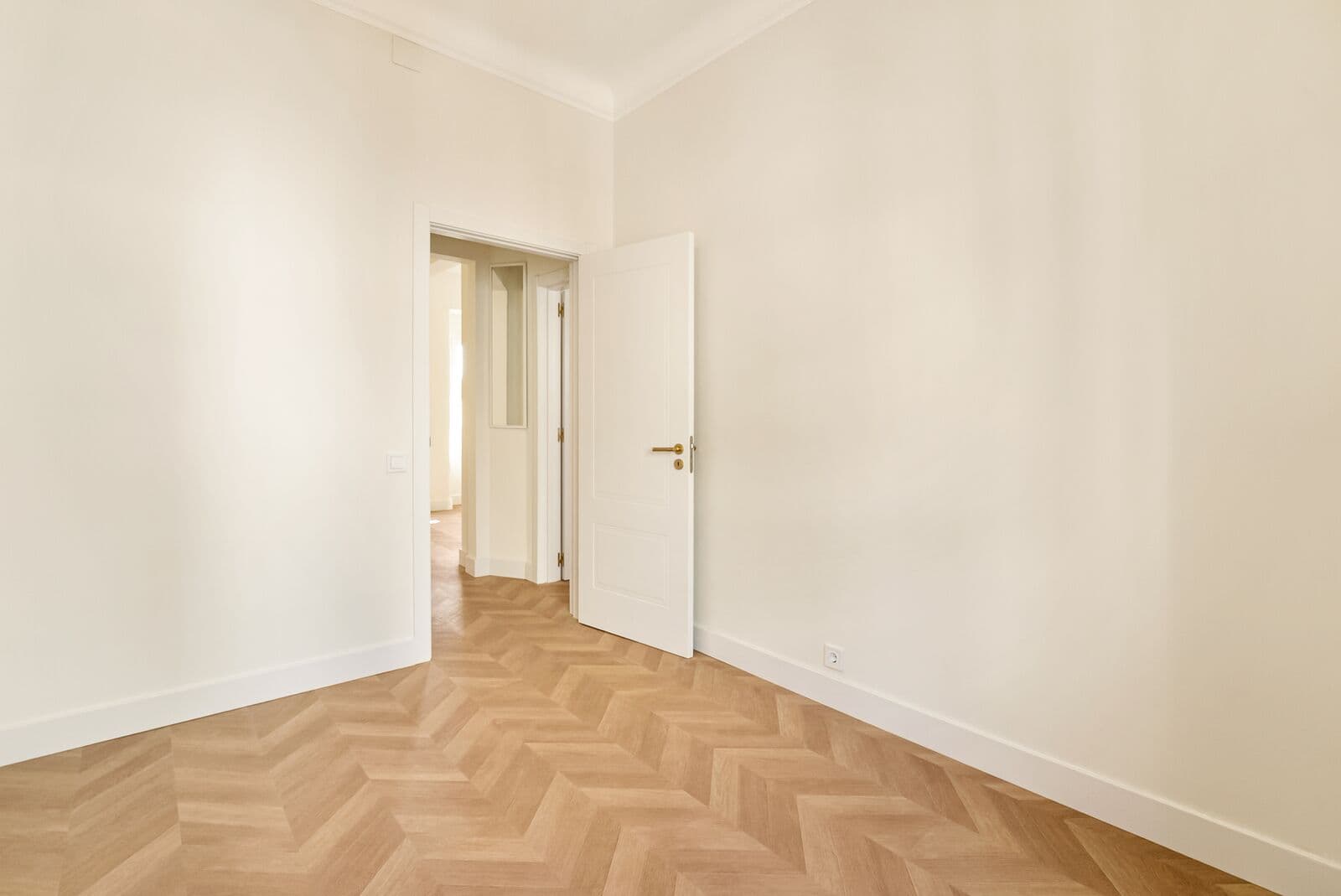 2 Bedroom Apartment renovated, Penha de França, Lisboa - Image 28