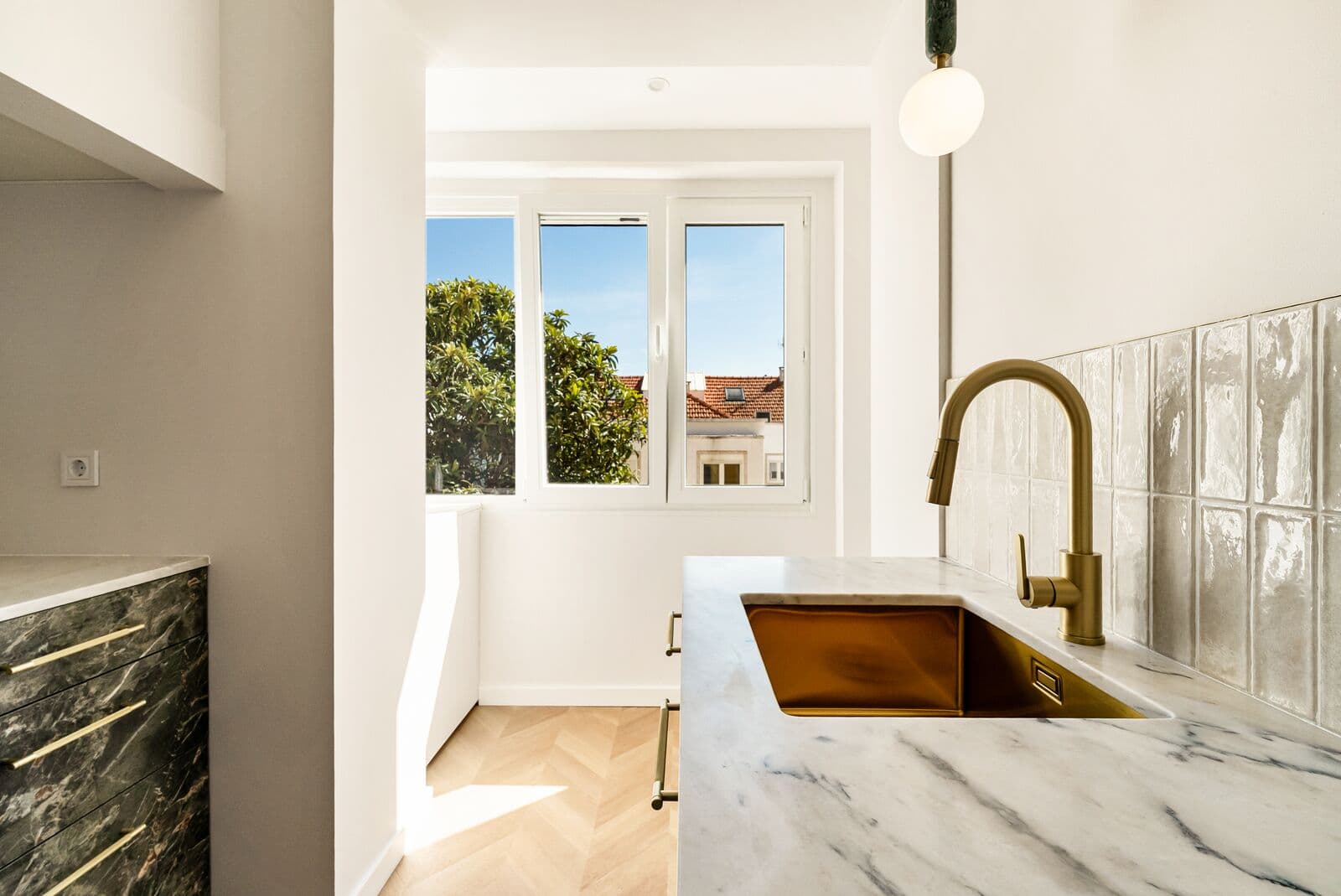 2 Bedroom Apartment renovated, Penha de França, Lisboa - Image 23