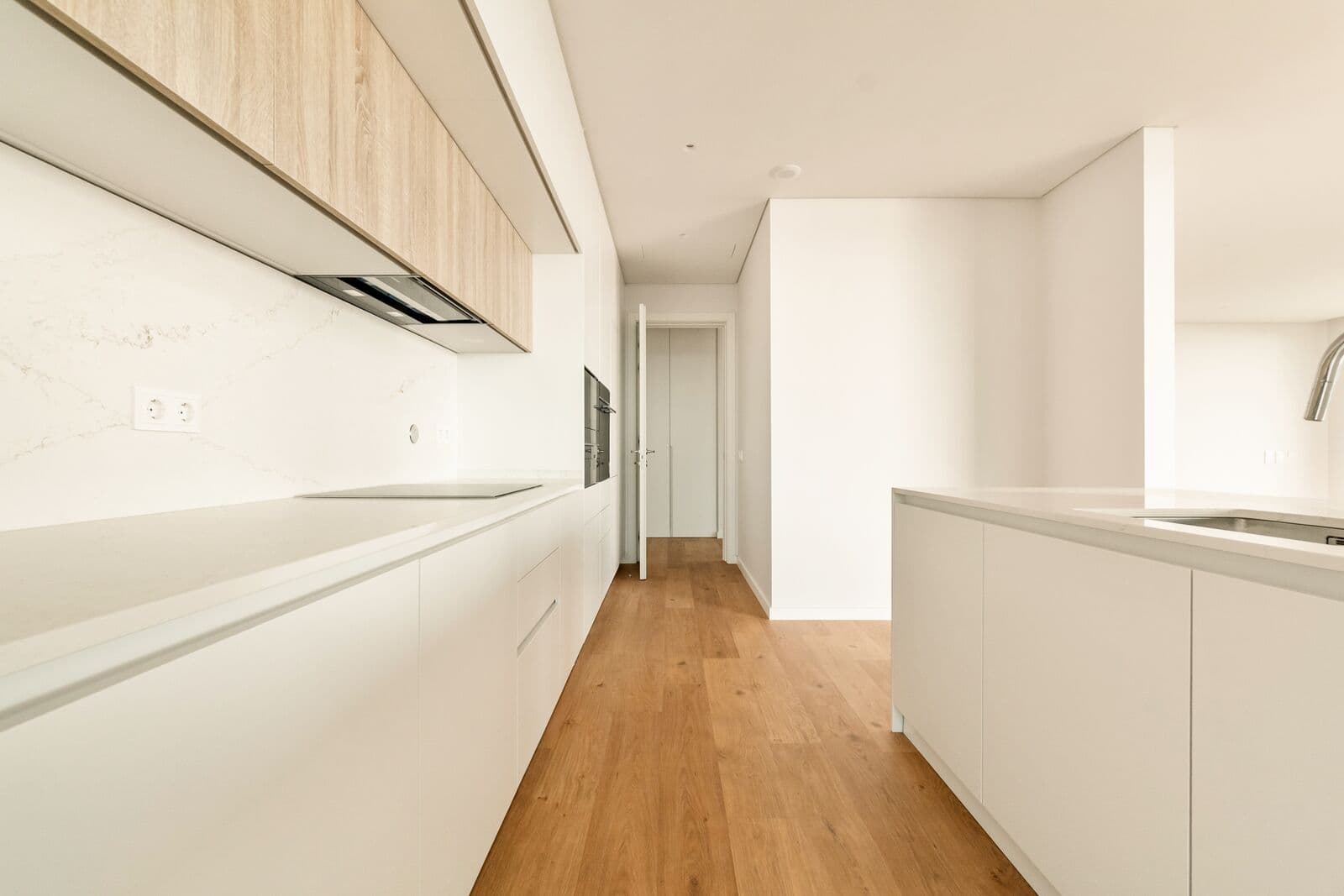 3 Bedroom Apartment with a view, Parque dos Poetas, Oeiras - Image 8