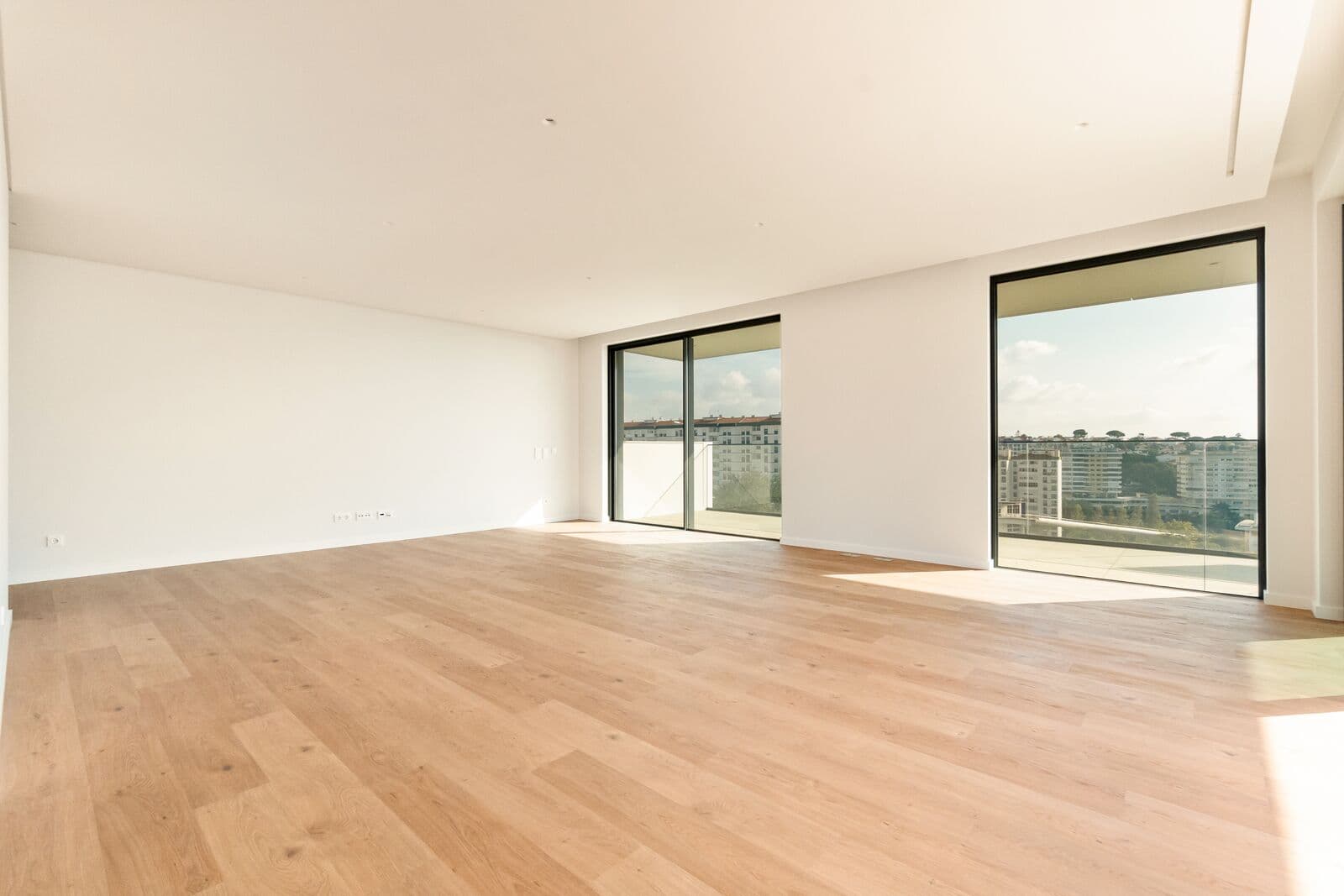 3 Bedroom Apartment with a view, Parque dos Poetas, Oeiras - Image 14
