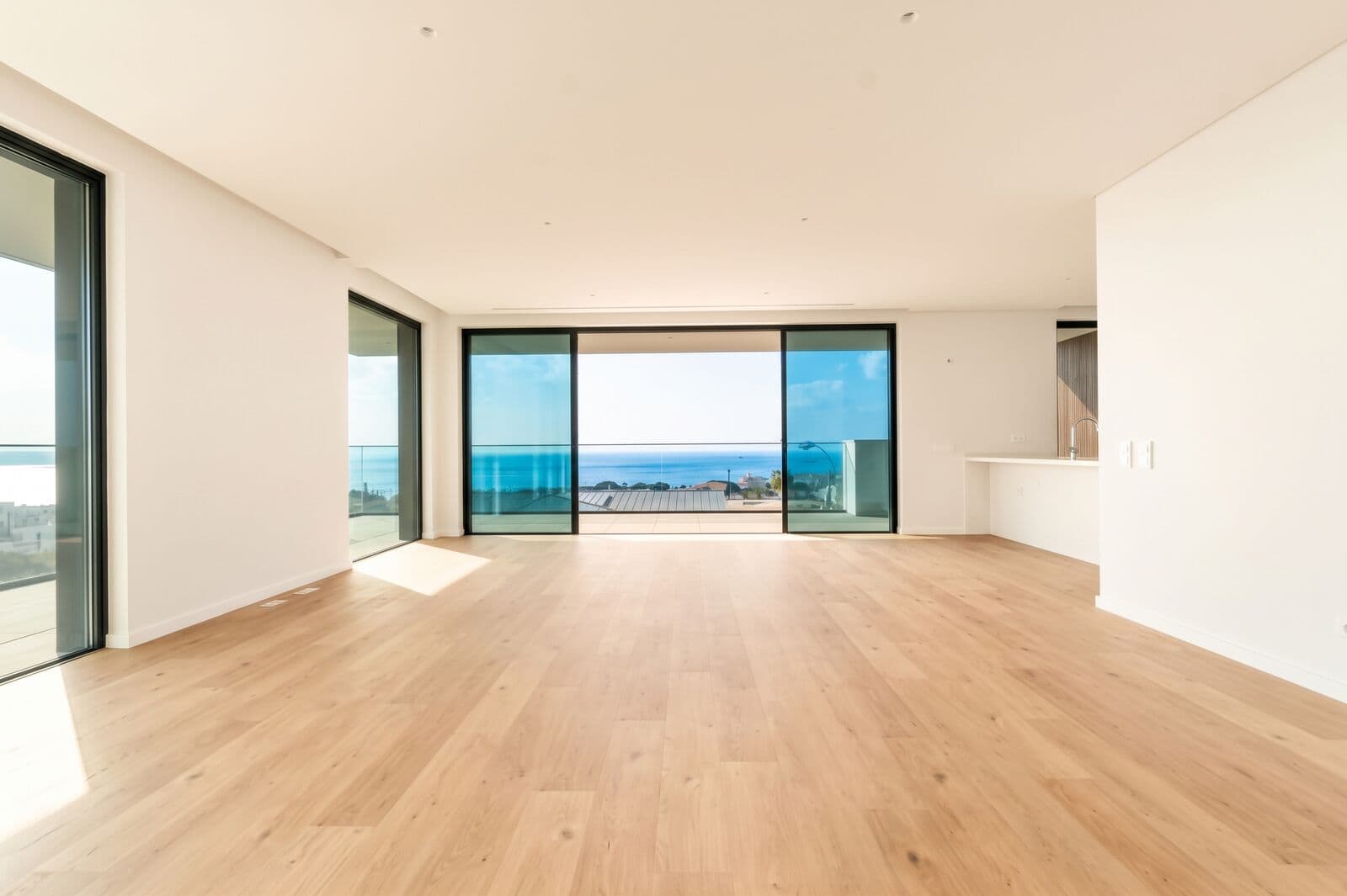3 Bedroom Apartment with a view, Parque dos Poetas, Oeiras - Image 5