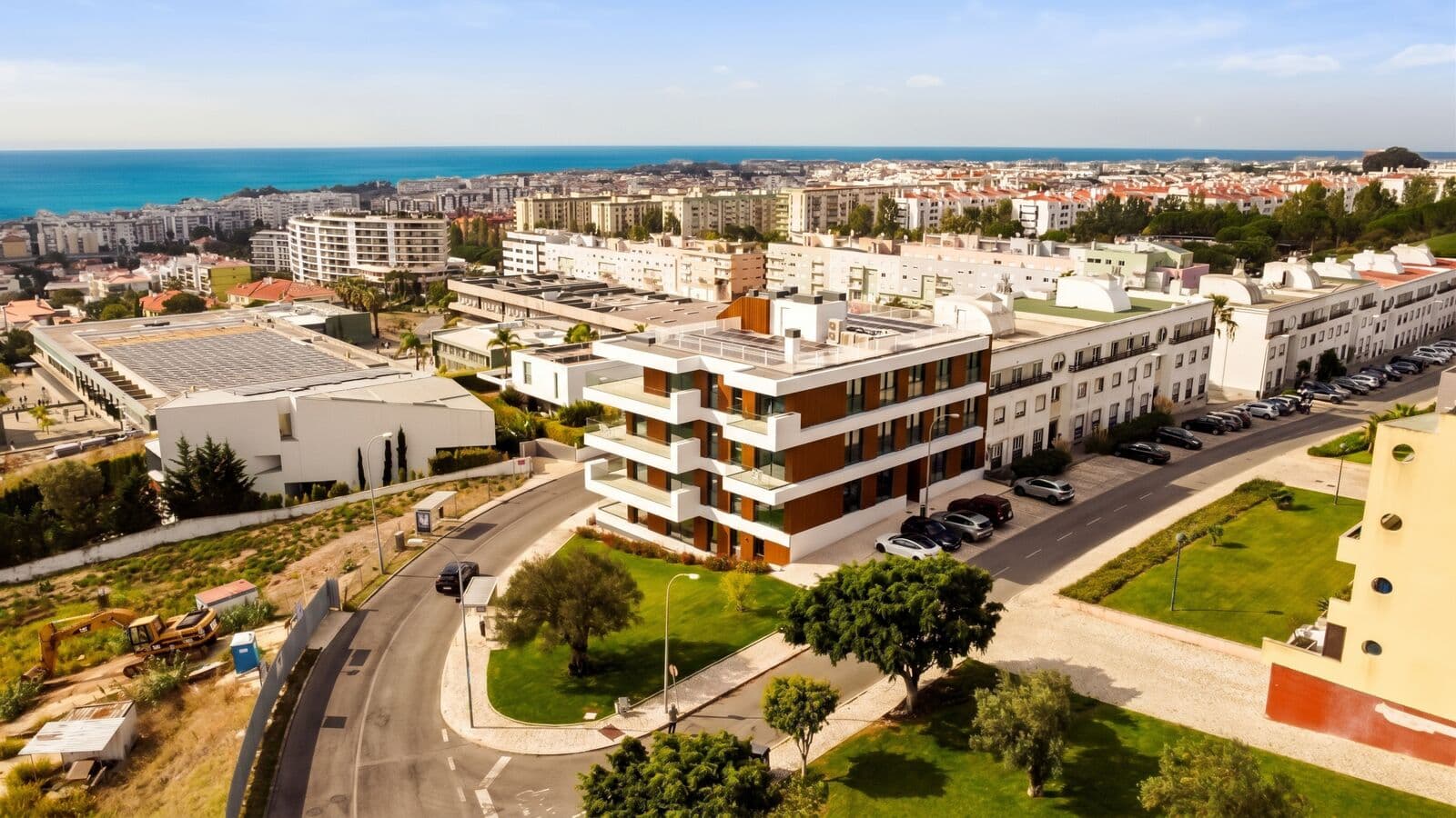 3 Bedroom Apartment with a view, Parque dos Poetas, Oeiras - Image 4