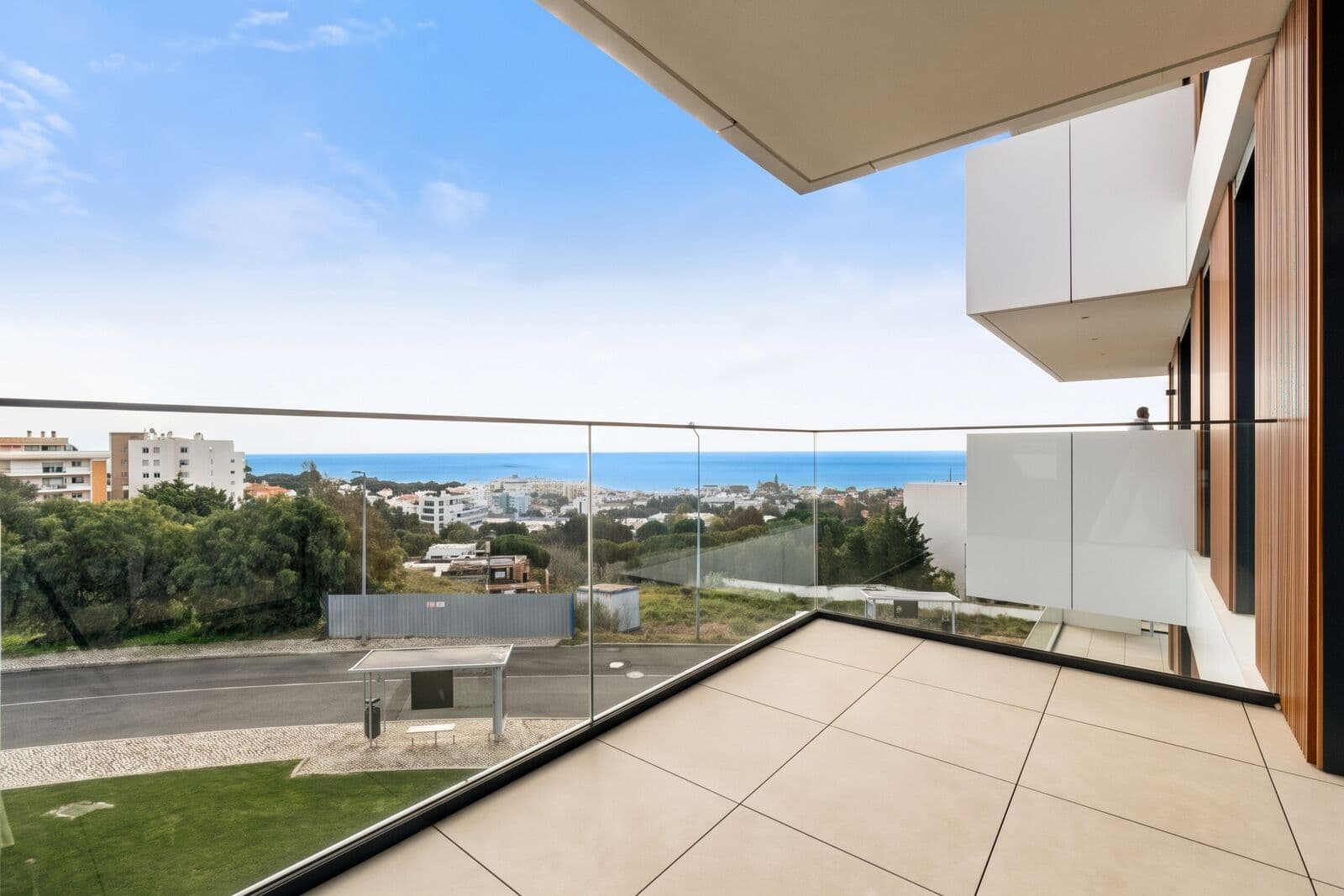 3 Bedroom Apartment with a view, Parque dos Poetas, Oeiras - Image 38
