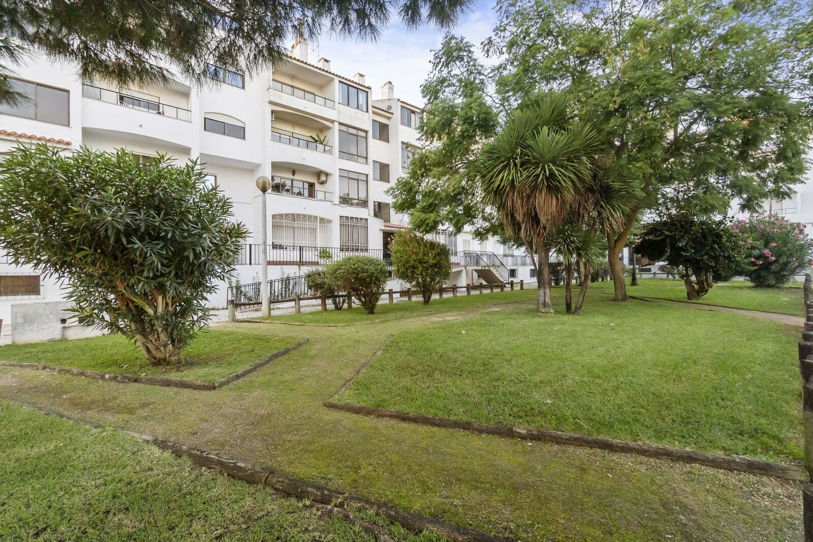 2 Bedroom Duplex with a view, Cascais - Image 42