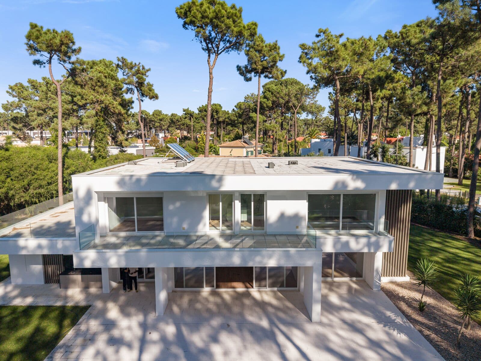 Moradia Isolada T5 com piscina, Aroeira, Almada - Imagem 74