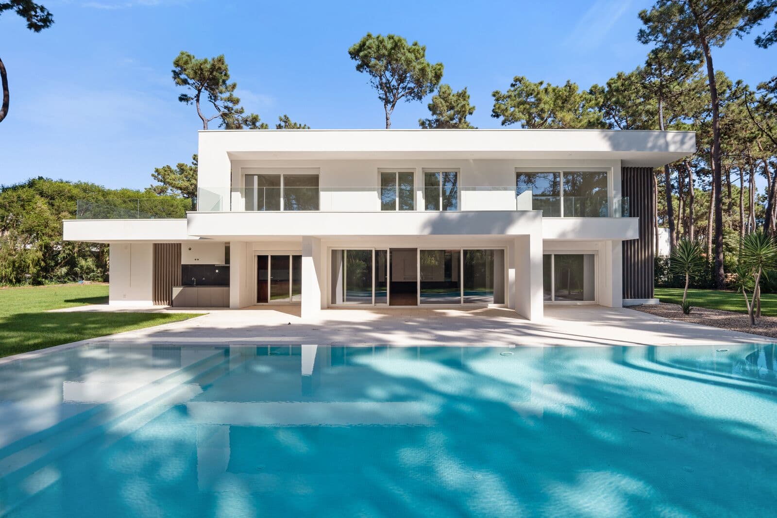 Moradia Isolada T5 com piscina, Aroeira, Almada - Imagem 60