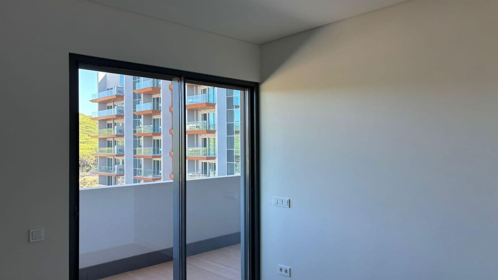 Apartamento T3 com estacionamento, Miraflores, Oeiras - Imagem 9