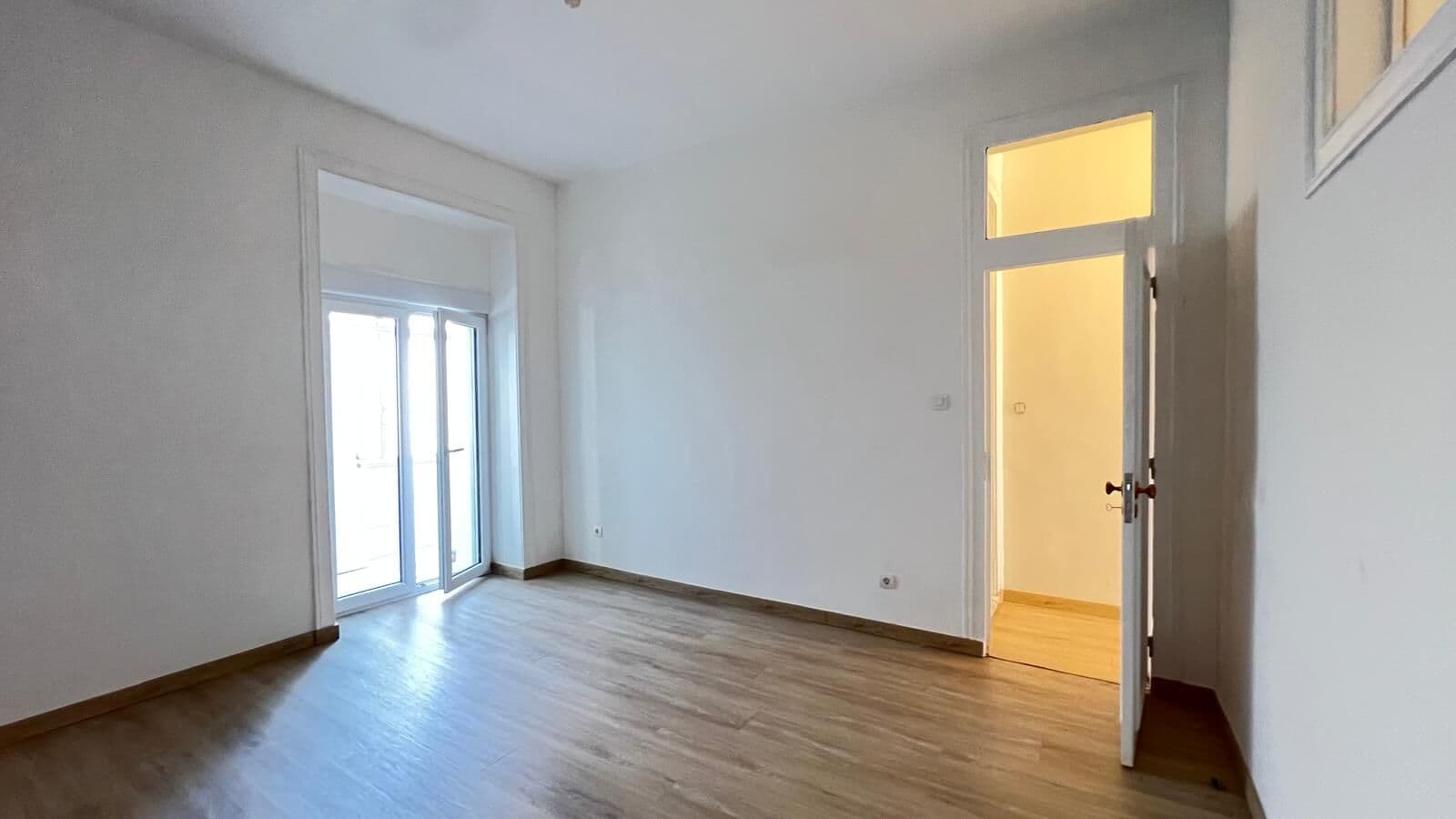 Apartamento T2 + 1 com vista, Penha de França, Lisboa - Imagem 10