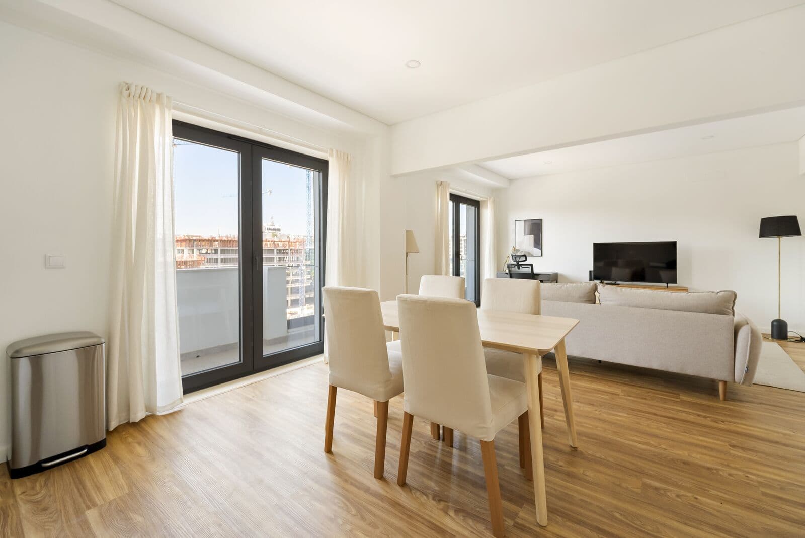 Apartamento T2 com vista, Entrecampos, Lisboa - Imagem 8