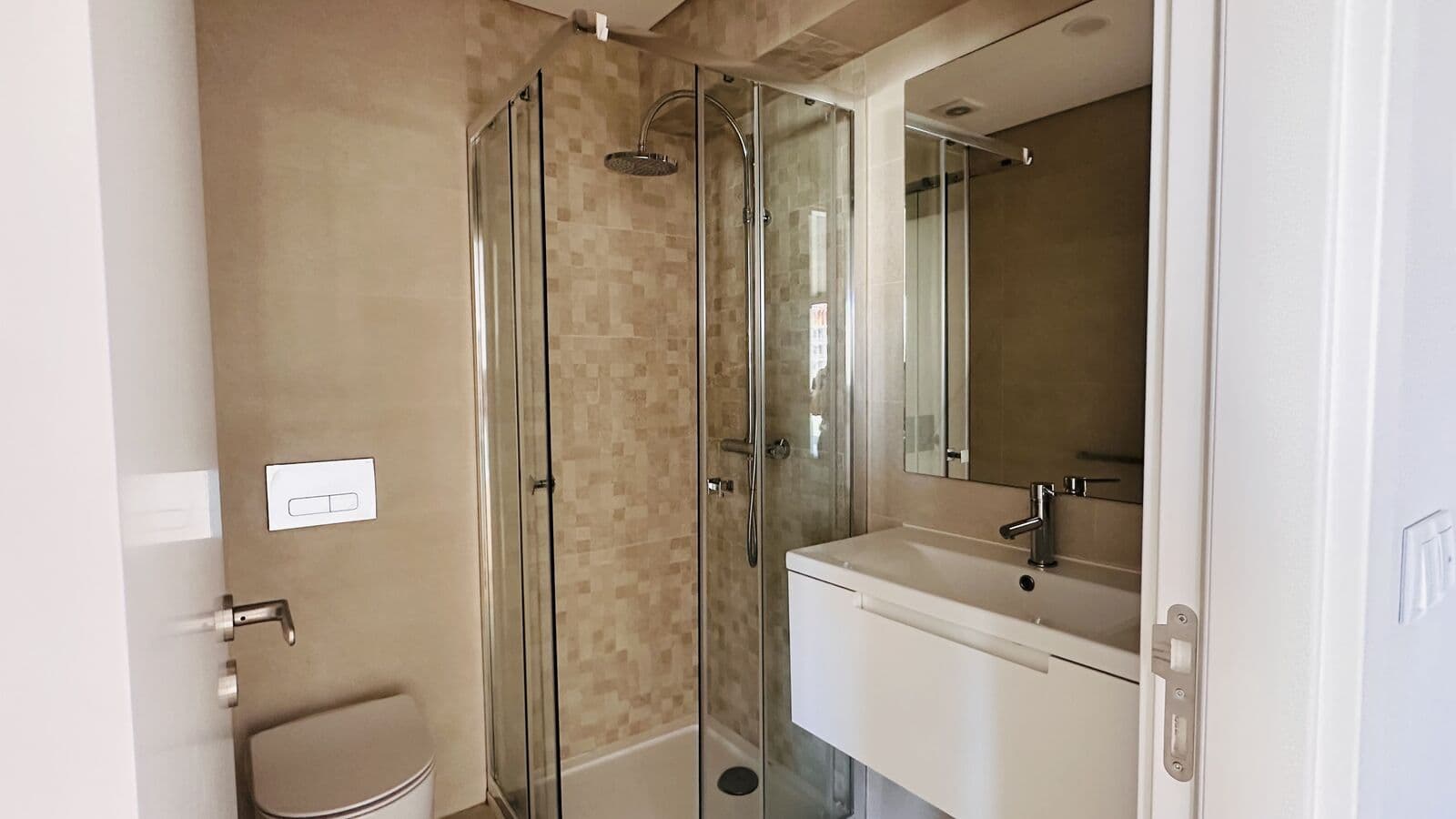 Apartamento T0 com vista, Entrecampos, Lisboa - Imagem 12